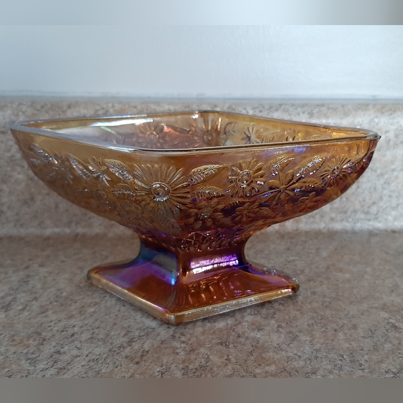 Vintage Carnival Glass Dish - Picture 1 of 5